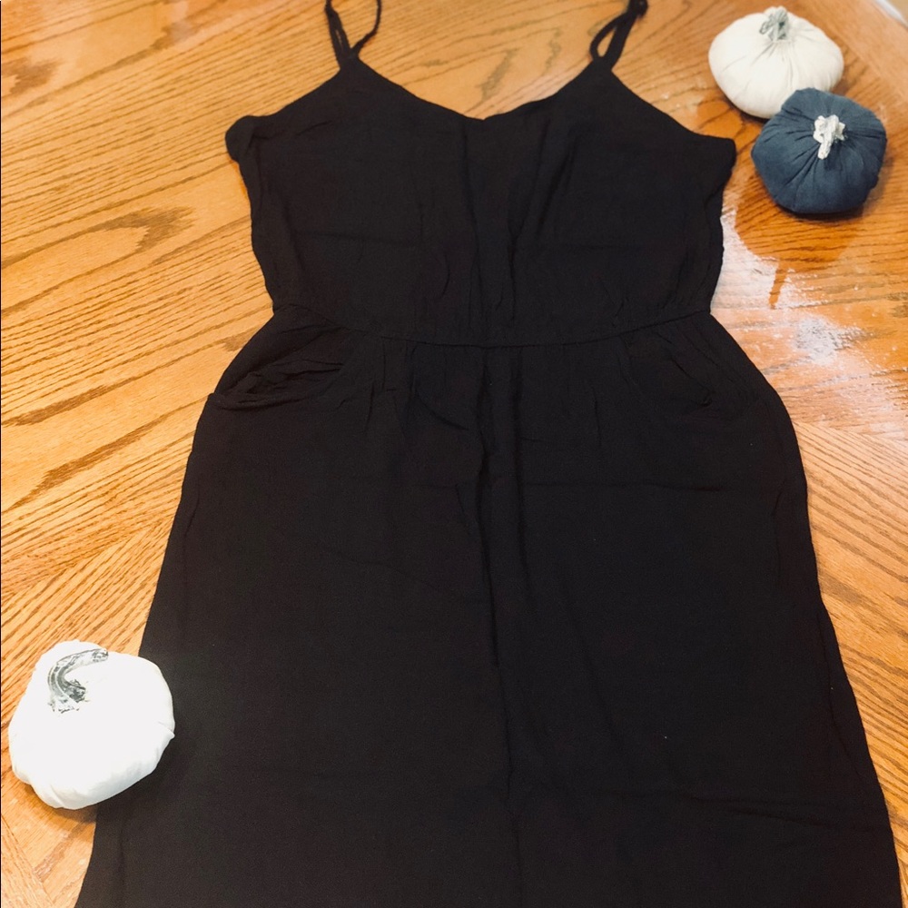 Forever 21 black midi dress